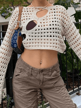 Crop-Top aus Strick mit Aussparungen und langen Ärmeln